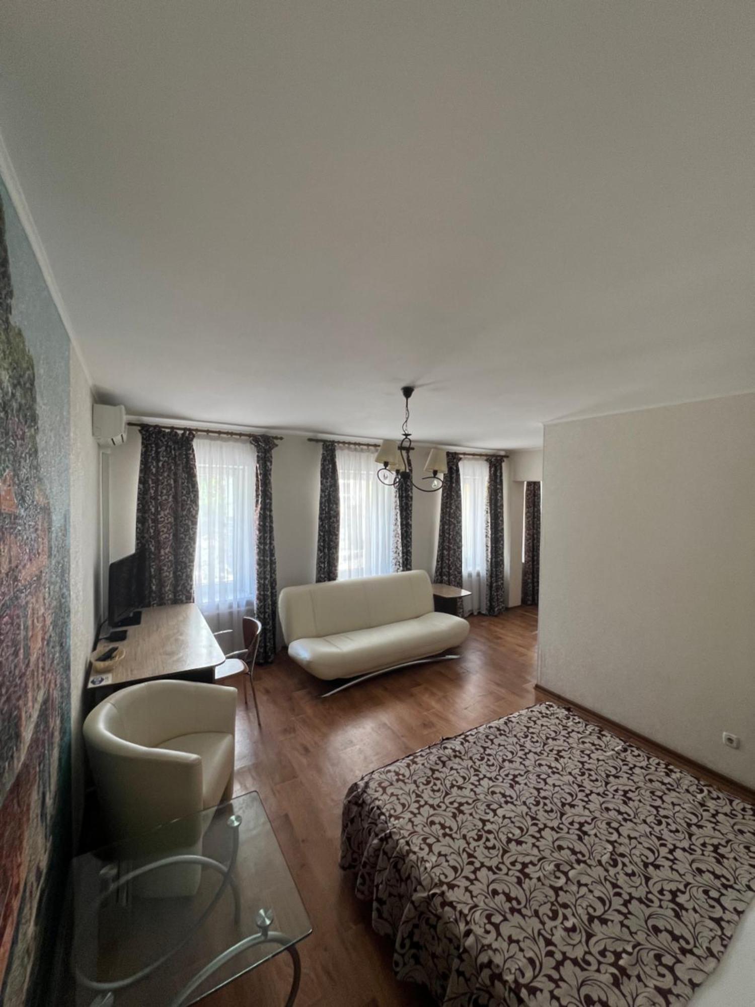 Apart Hotel Asotel Harkiv Dış mekan fotoğraf