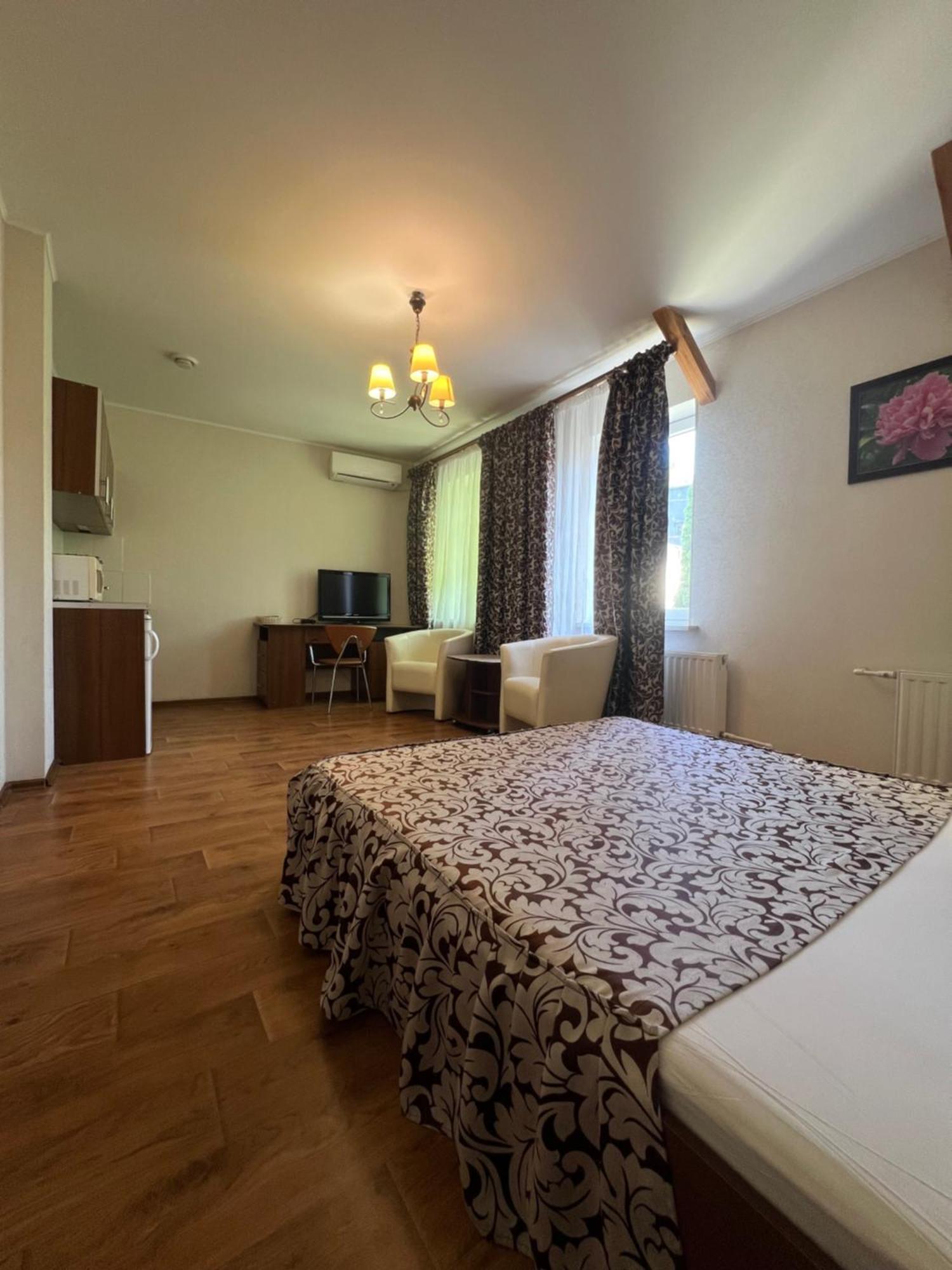 Apart Hotel Asotel Harkiv Dış mekan fotoğraf