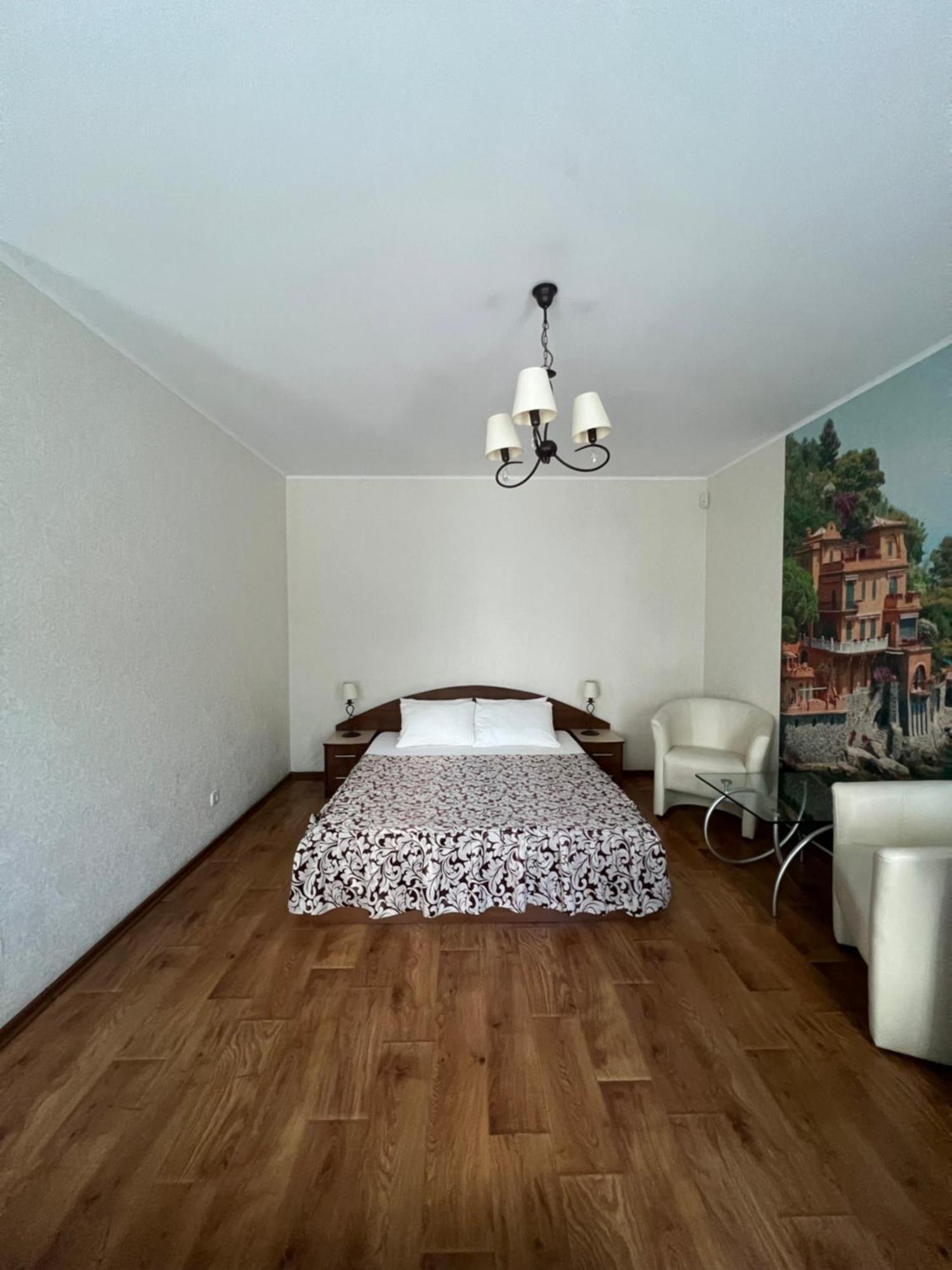Apart Hotel Asotel Harkiv Dış mekan fotoğraf