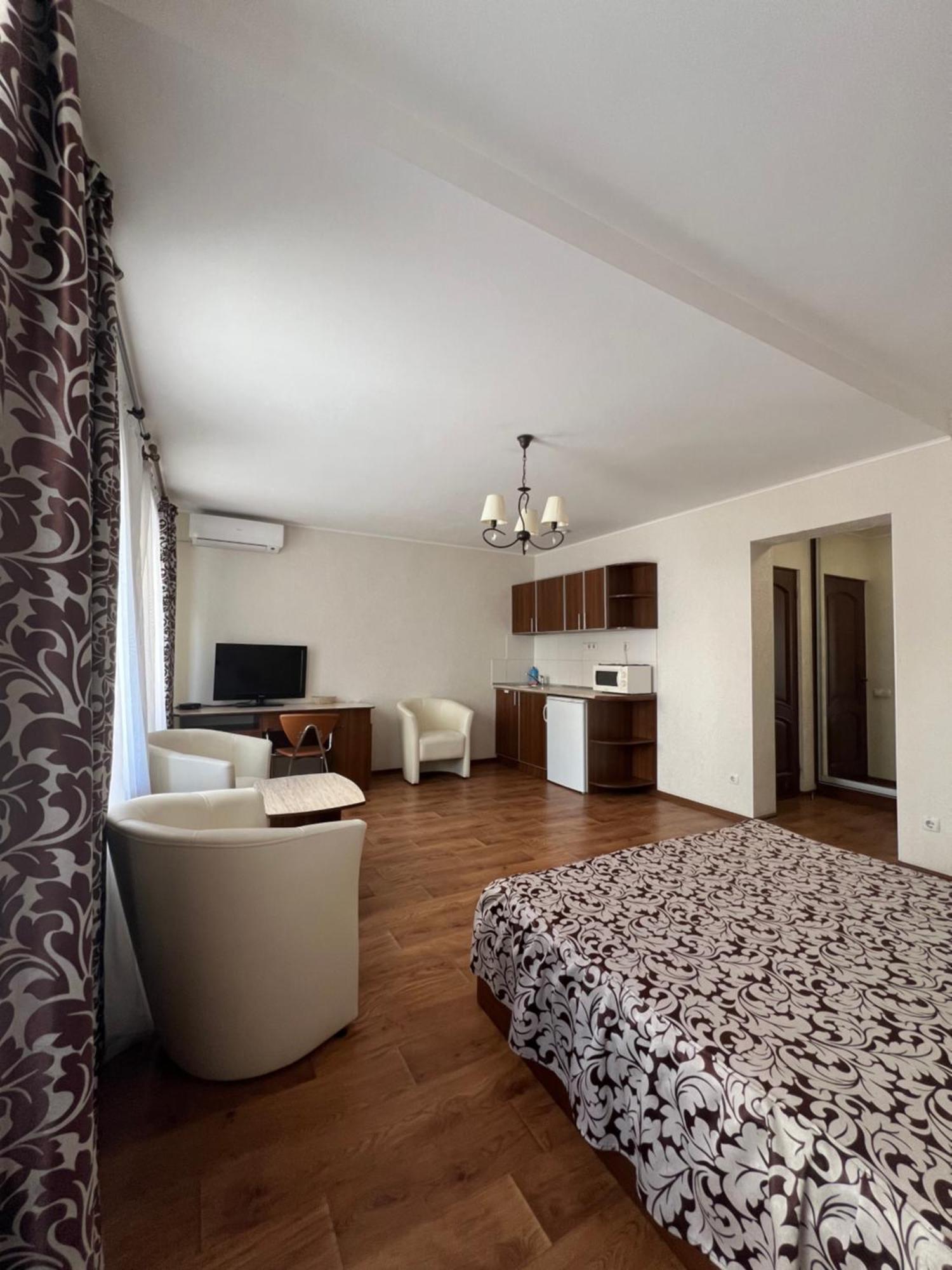 Apart Hotel Asotel Harkiv Dış mekan fotoğraf