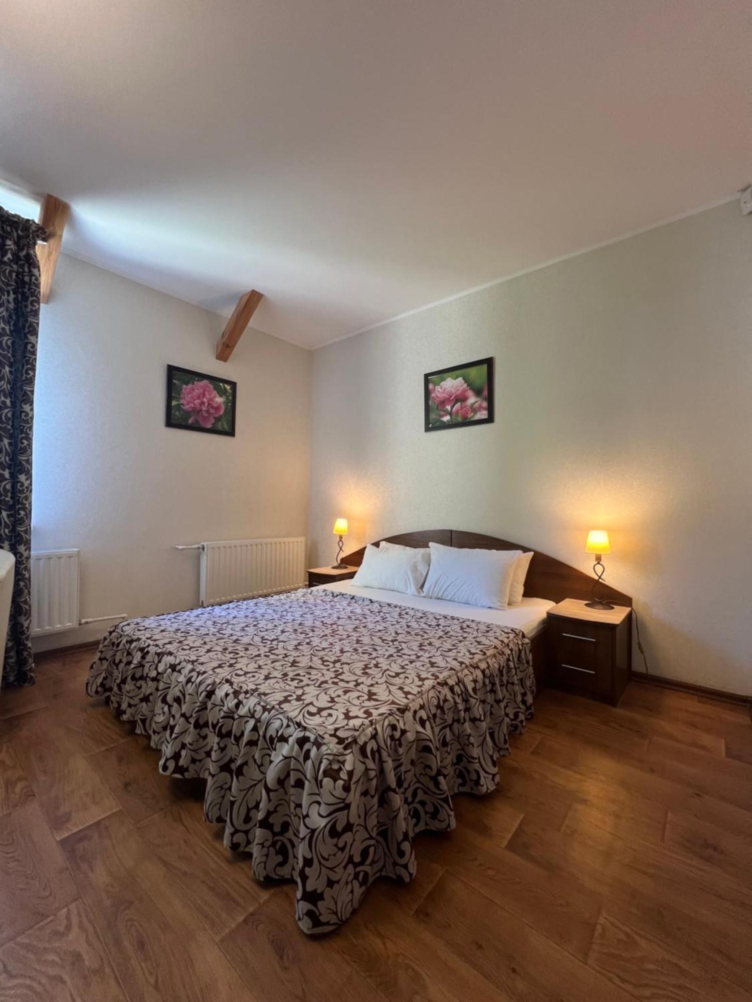 Apart Hotel Asotel Harkiv Dış mekan fotoğraf