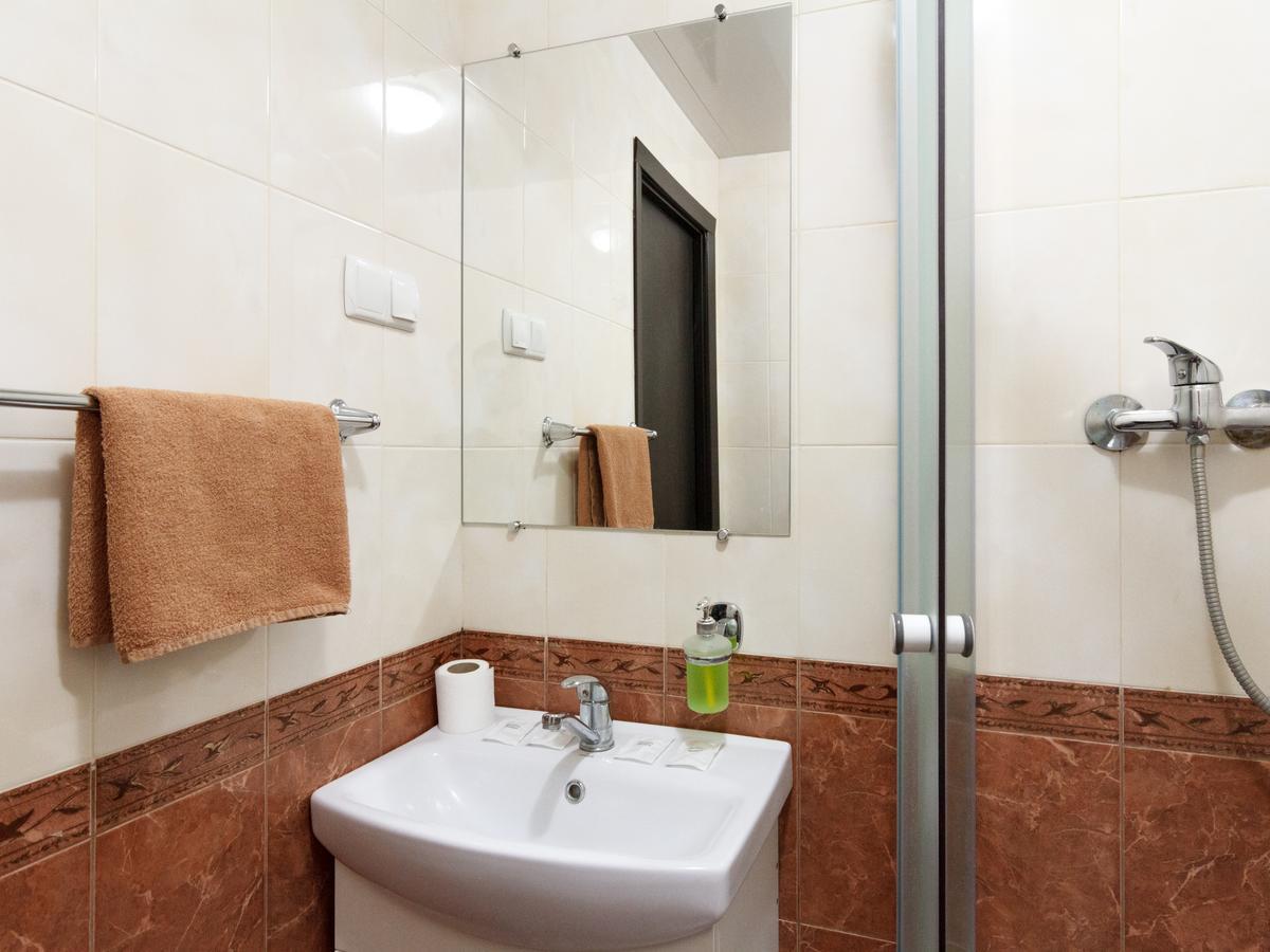 Apart Hotel Asotel Harkiv Dış mekan fotoğraf
