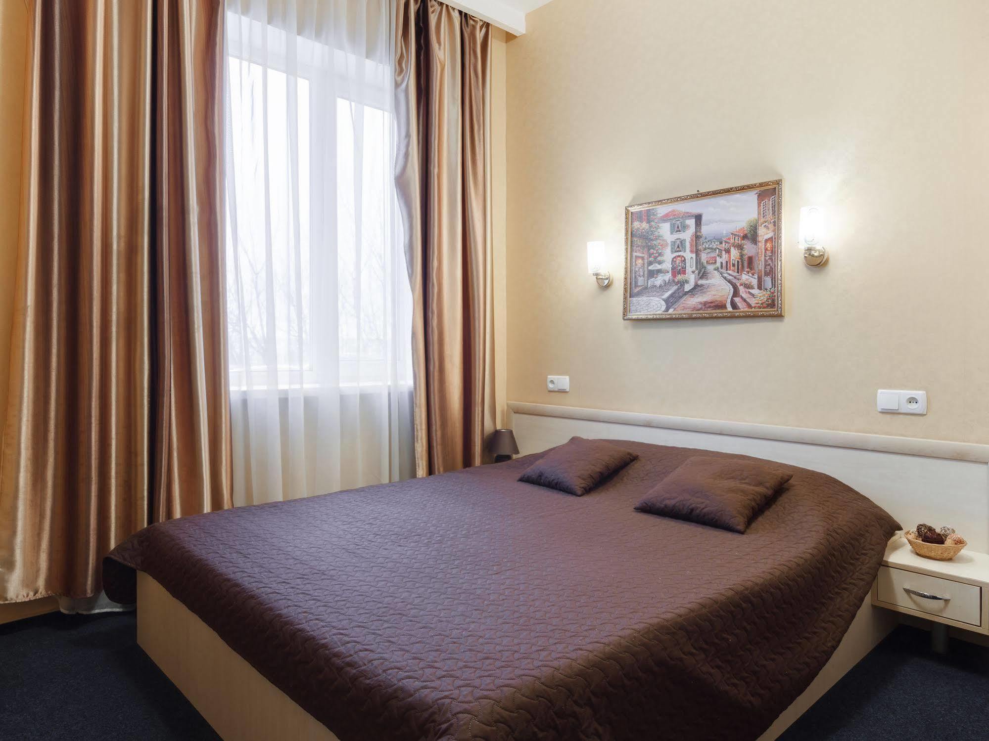 Apart Hotel Asotel Harkiv Dış mekan fotoğraf