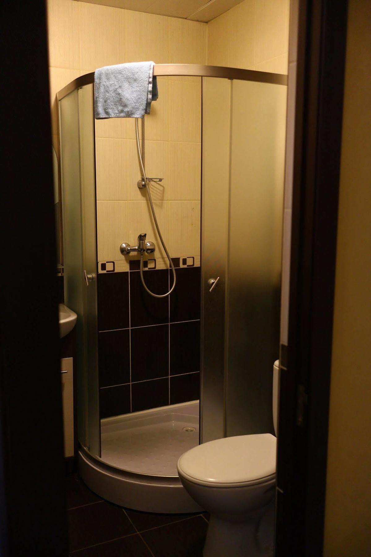 Apart Hotel Asotel Harkiv Dış mekan fotoğraf